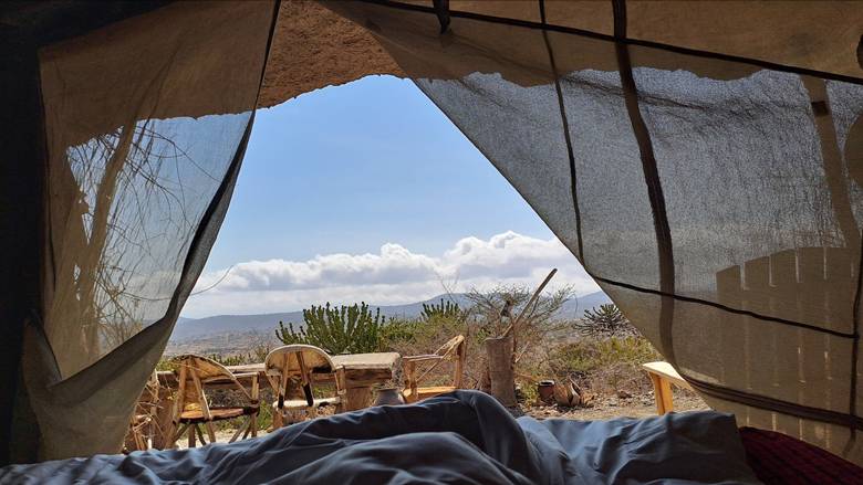 Smeštaj, kuća pećina iznutra u Masai Lodge-u